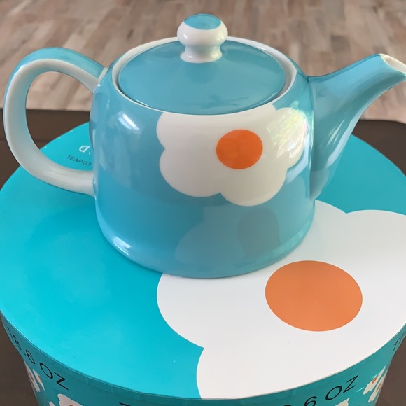 Porcelain Teapot Blue Daisy Collection - Picture 1 of 9